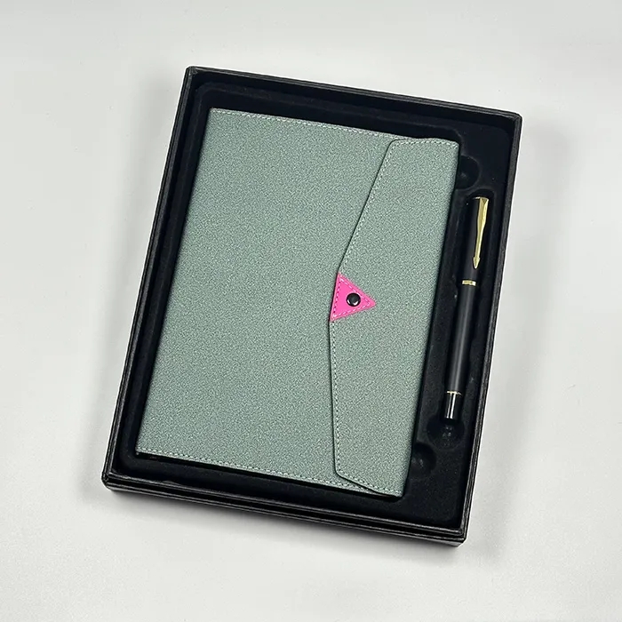 Personalização de caderno de conjunto de caixa de presente