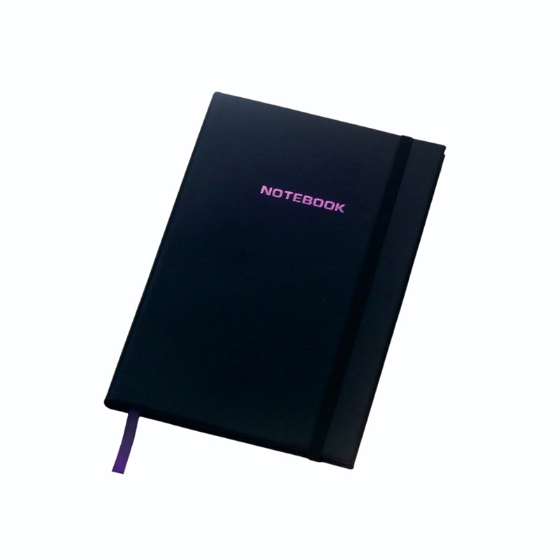 Caderno de capa dura preta